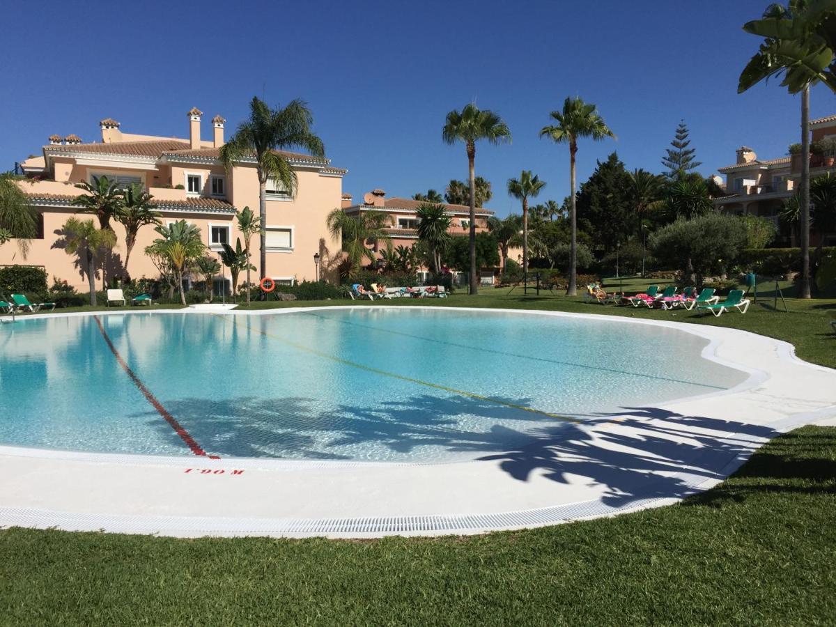 Ferienwohnung Beachside Estepona Exterior foto